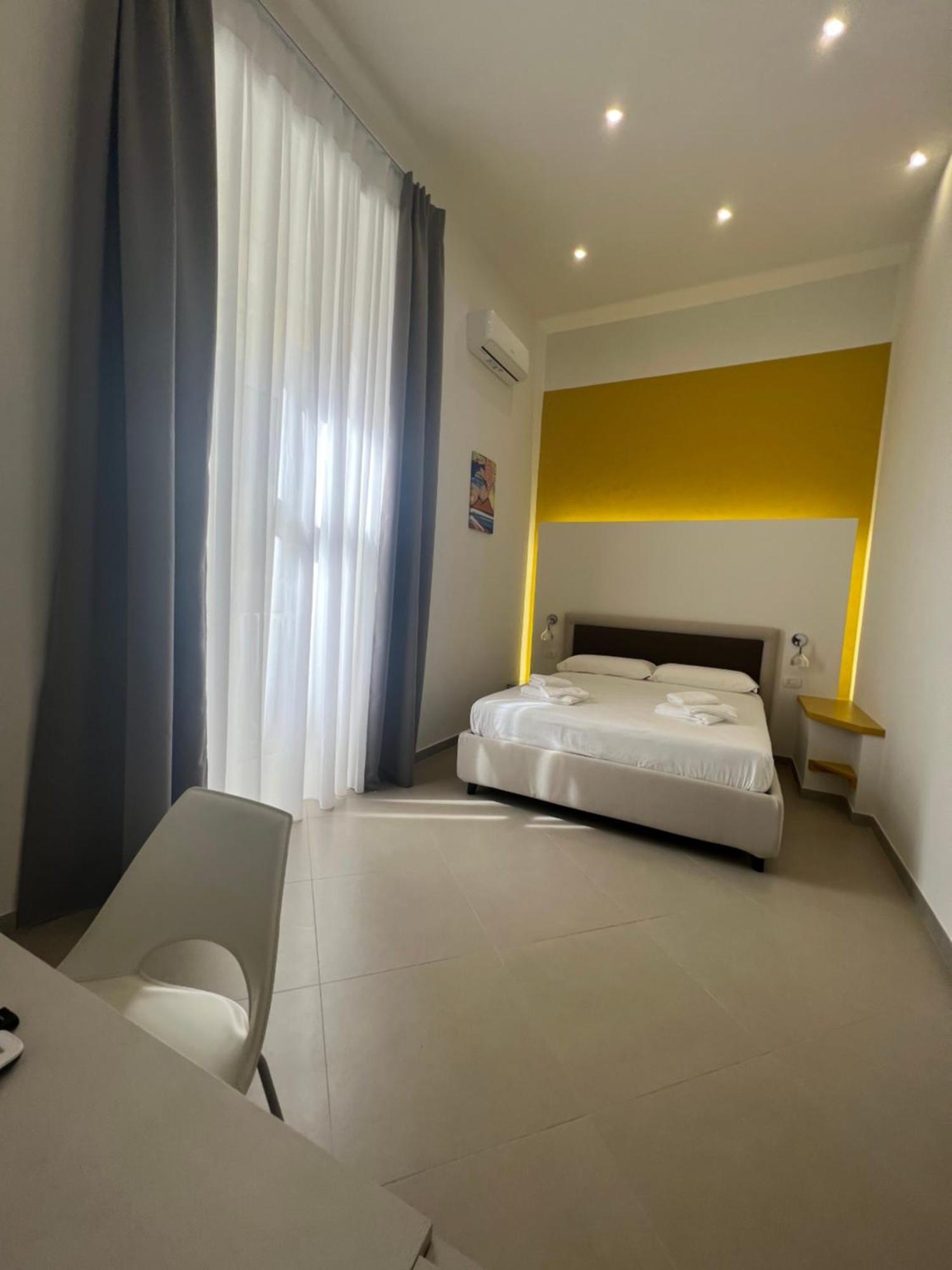 Hotel Dimora Chiaia 209 Neapel Exterior foto